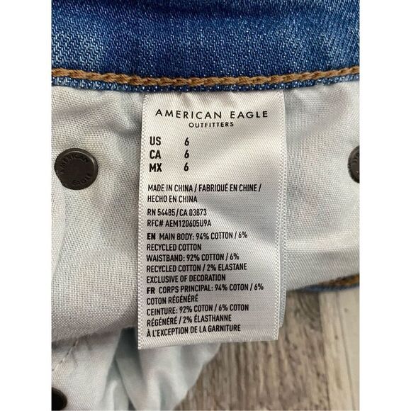 American Eagle 90s Boyfriend Jean Shorts Hi Rise Raw Hem Distressed Women’s Sz 4 - Picture 4 of 5